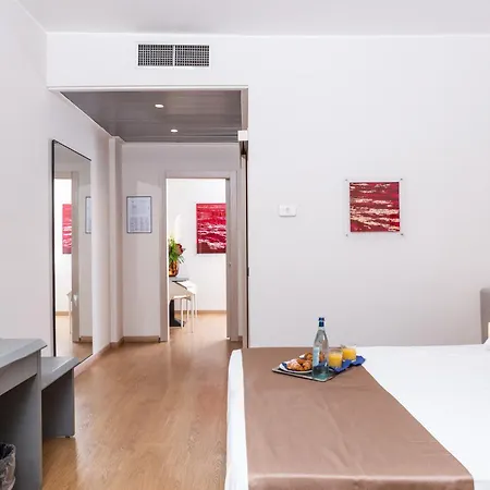 Helios & Terrazza Mia 4*
