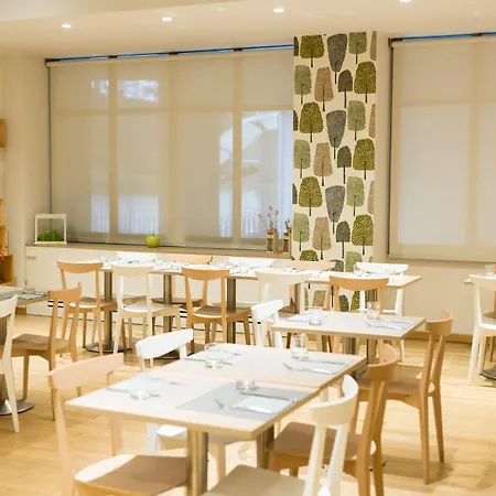 Helios Hotel 4*
