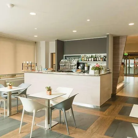Hotell Helios & Terrazza Mia Monza